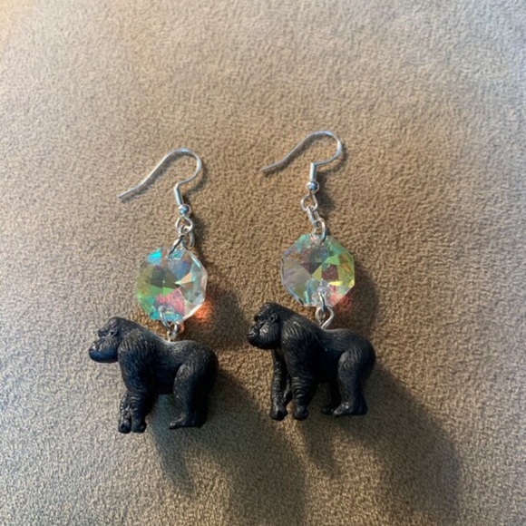 Silverback Gorilla Dangle Earrings - Picture 4 of 5